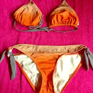 Hurley orange patterned bathing suit set