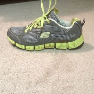 Skechers Tennis Shoes