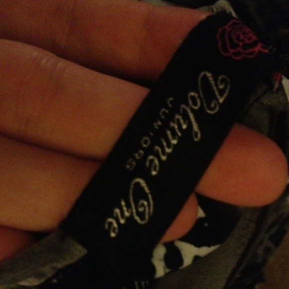 Black Grey and White Ruffle Front Razor Back Top - Picture 4 of 4