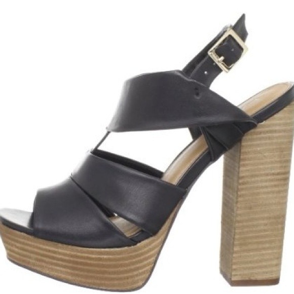 MIA Teardrop Platform Sandal NWT - Picture 2 of 2