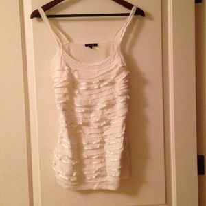 Bundle! Express ruffle tank and white necklace