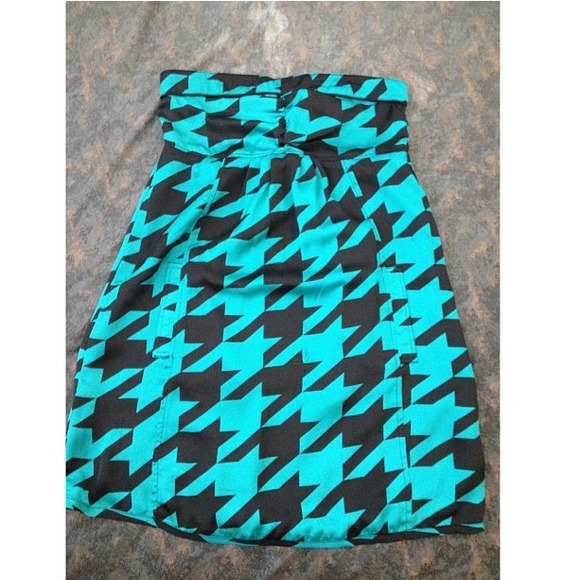 Tube/strapless dress