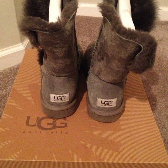 Gray Uggs