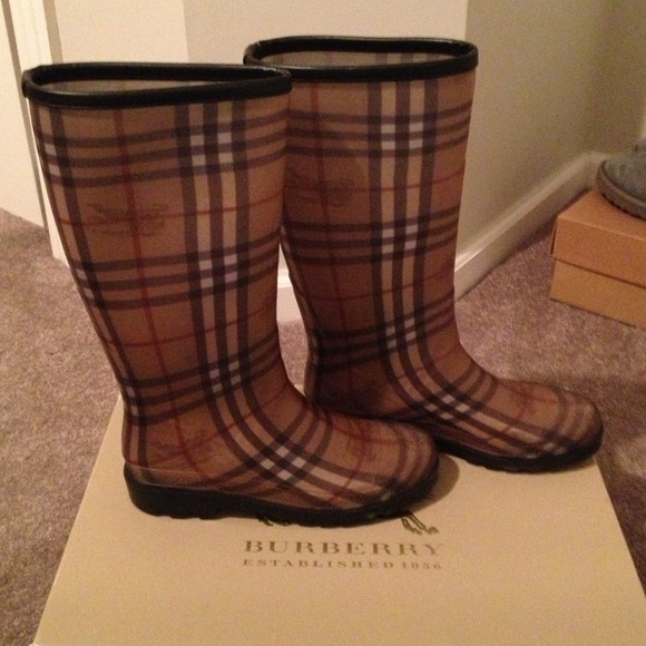 Burberry rain boots