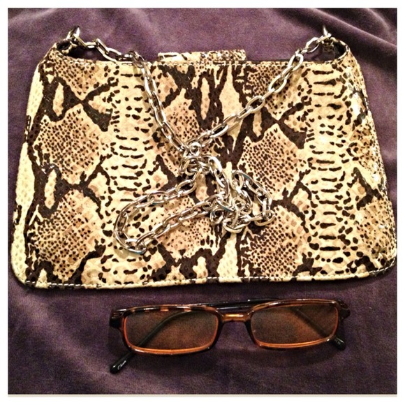 Faux Leather small bag - Picture 2 of 4