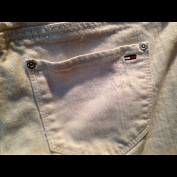 White size 2 jean Tommy Hilfiger shorts - Picture 3 of 4