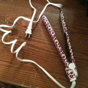 Pink leopard print Straightener