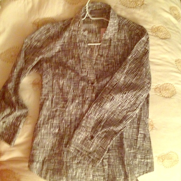NWT Anne Taylor fitted button down shirt