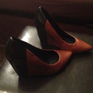 black/brown colorblock aldo wedges