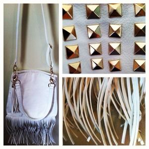 💛White Studded Fringe Purse 💛