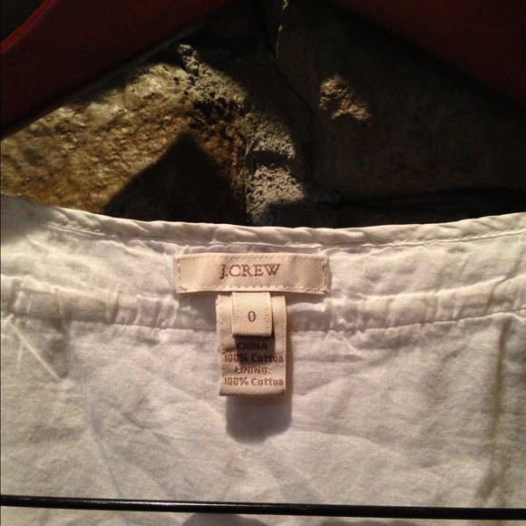 A white j crew blouse size 0 - Picture 3 of 3