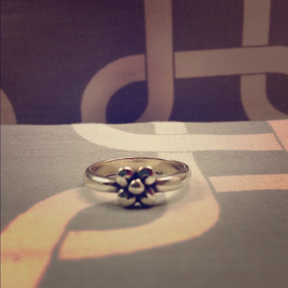 James Avery flower ring