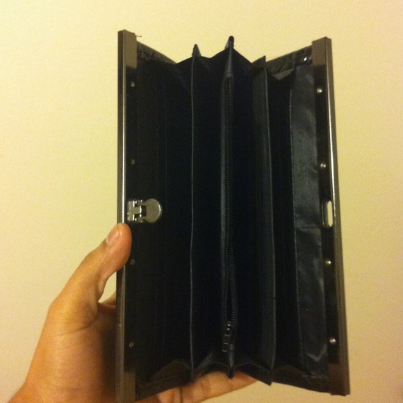 Wallet - Picture 2 of 3