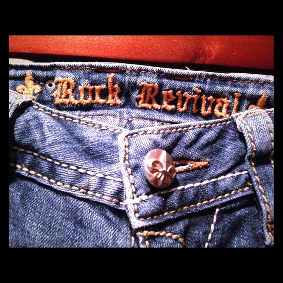 Size 29 rock revival jeans - Picture 1 of 4