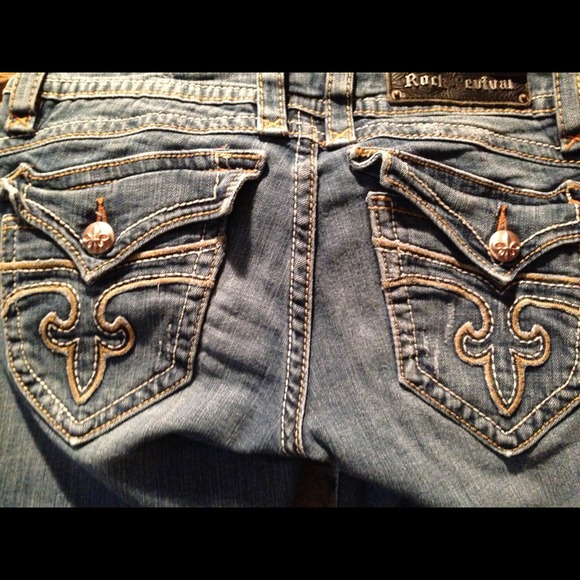 Size 29 rock revival jeans - Picture 2 of 4