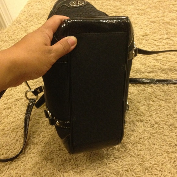 💯% Authentic Coach handbag - Picture 4 of 4