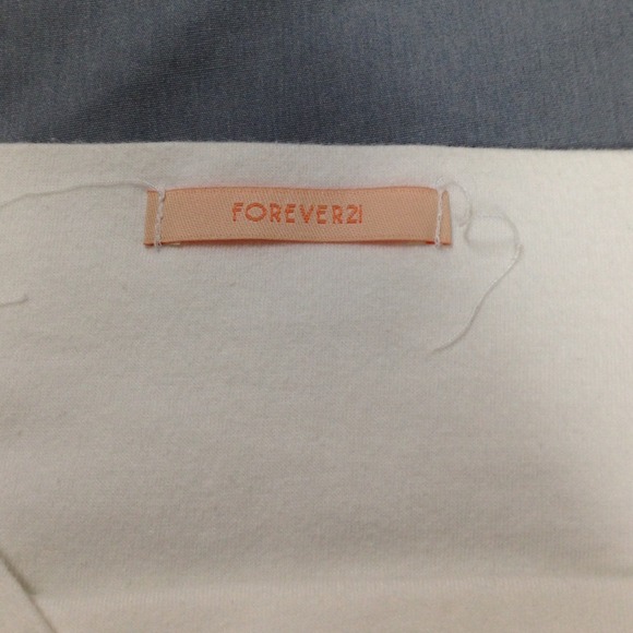 βBUNDLEDβ mini skirt - Picture 3 of 4