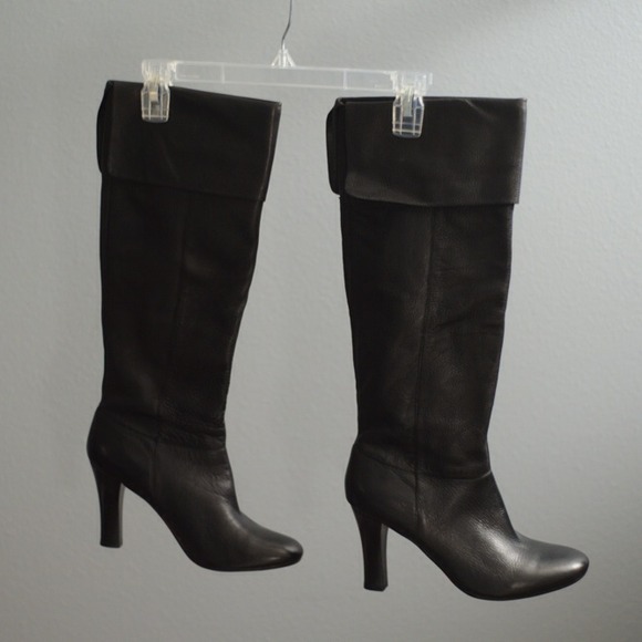 Steve Madden black leather pull on high heel boots