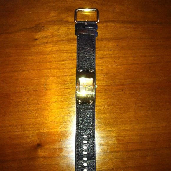 Michael Kors Dark Brown and Gold Watch! Beautiful - Picture 2 of 4