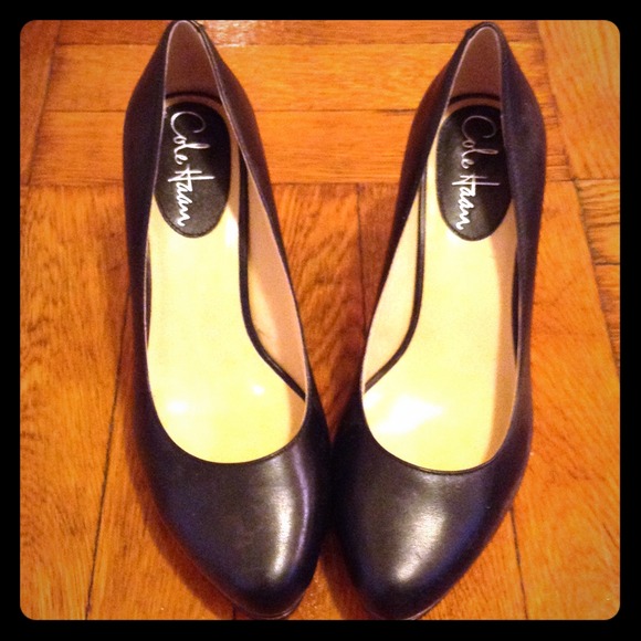 REDUCED! Cole Haan Leather Pumps RECENTLY reduced!