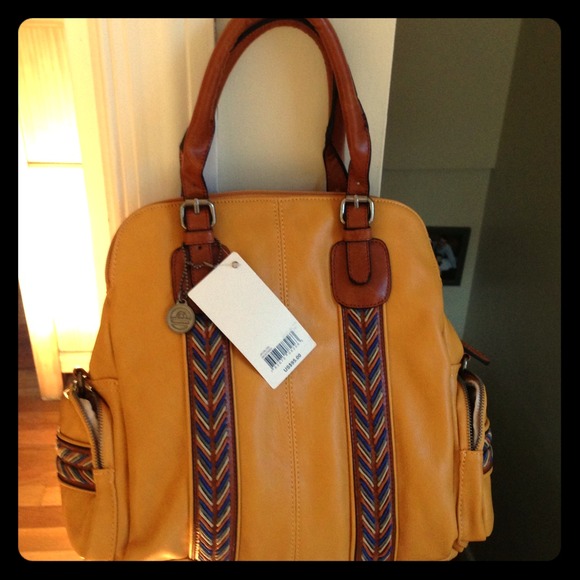 SOLD 💵NWT BIG BUDHA PURSE!