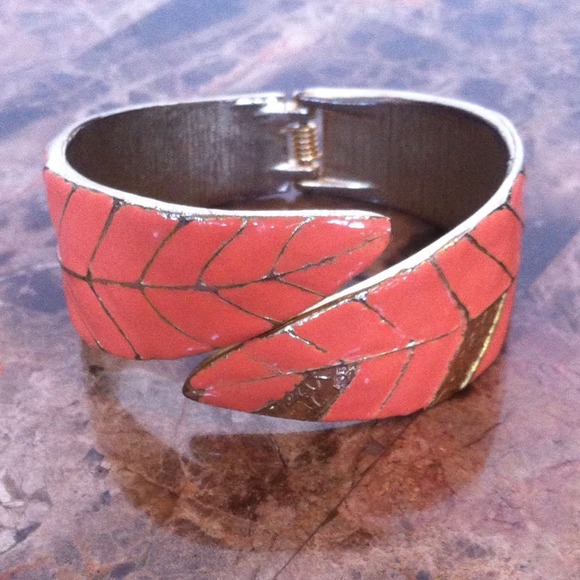 ❤SOLD❤ Peach and Gold Leaf Cuff Bracelet