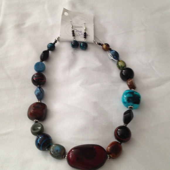 Multicolored Beaded Necklace Set
