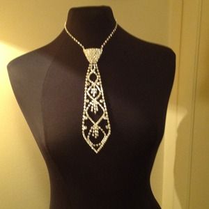 RHINESTONE NECK TIE