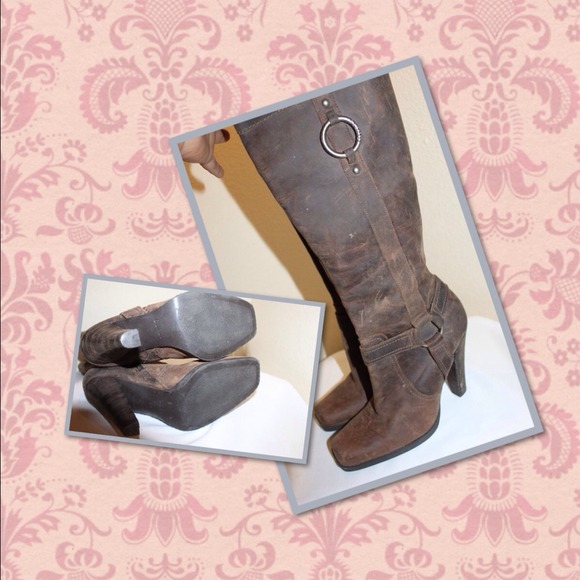 🚫Sold🚫HOST PICK! Guess by Marciano leather boots - Picture 2 of 3