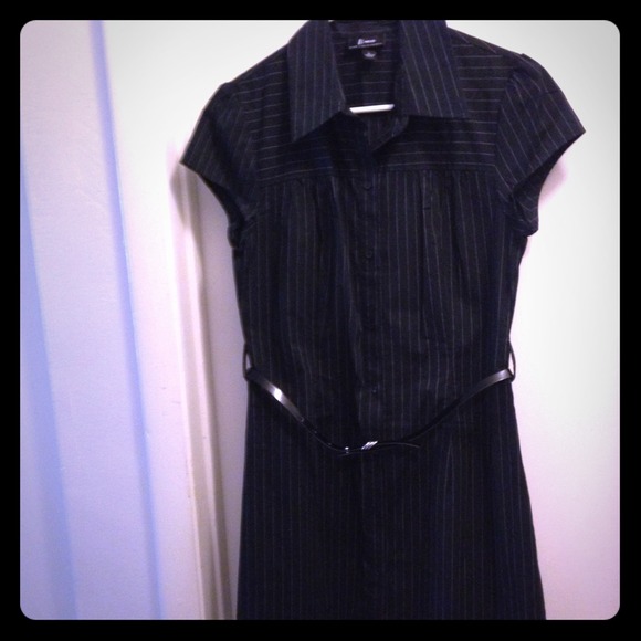 Pinstripe collared dress w belt