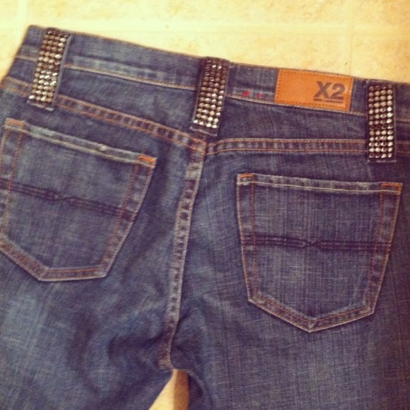 SOLD IN BUNDLE💥Express X2 Embellished Capri Denim - Picture 3 of 4