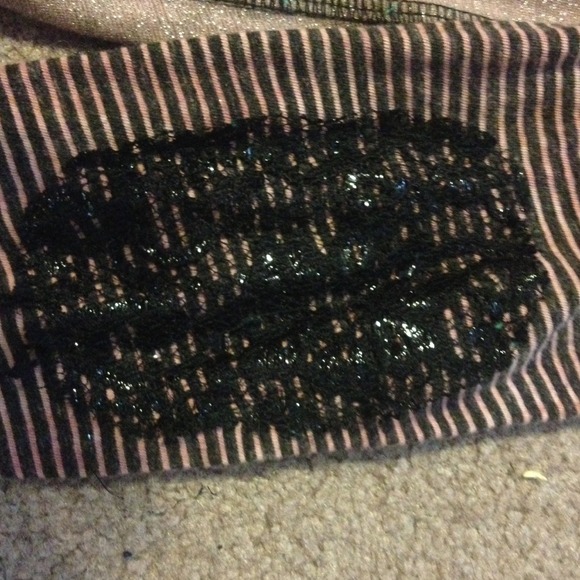 Never worn, long sleeved shirt - Picture 2 of 3