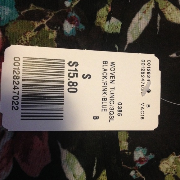 Beautifully designed tunic - Picture 2 of 3