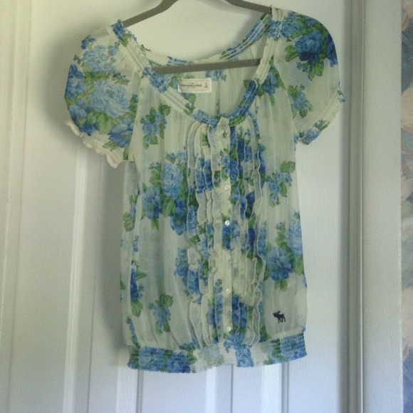 Floral top - Picture 1 of 2