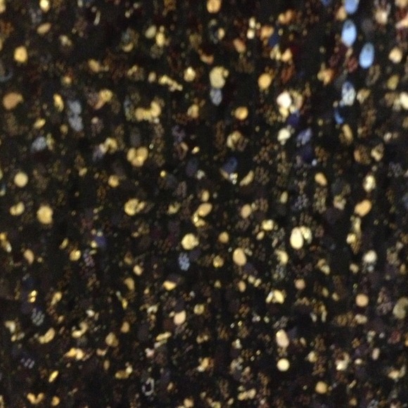 Sequined tank ! - Picture 2 of 2