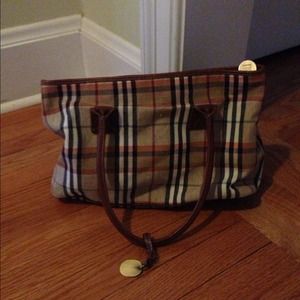 Authentic Burberry summer check bag