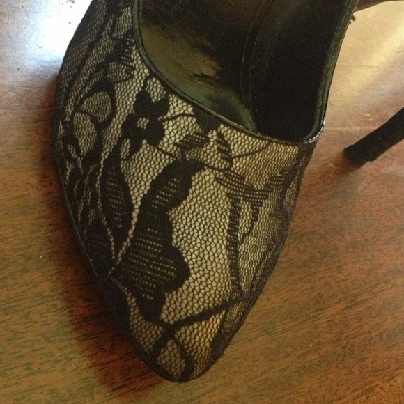 Charlotte Russe heels size 8 - Picture 4 of 4