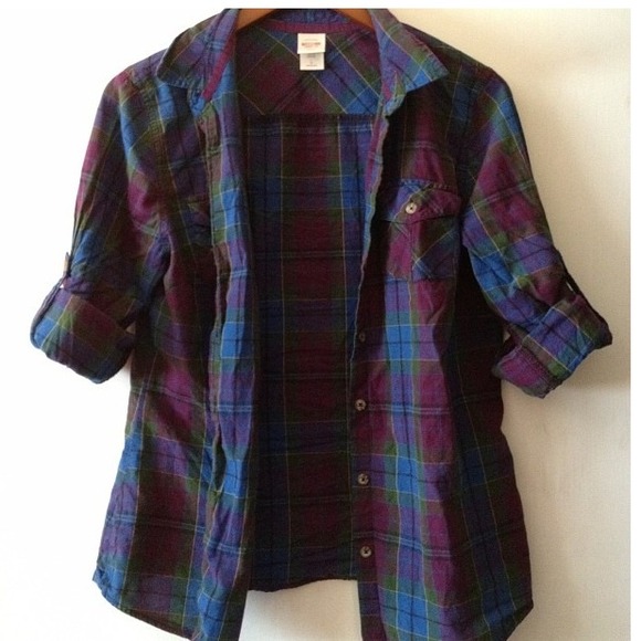 plaid button up