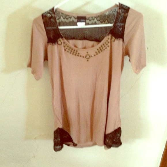 Sold Daytrip top - Picture 1 of 4