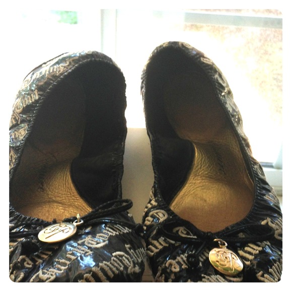 Juicy Couture black ballet flats