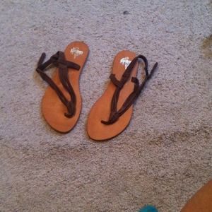 Cute sandals!
