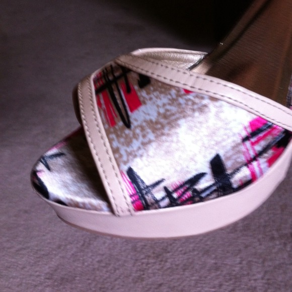 Funky wedges - Picture 2 of 2