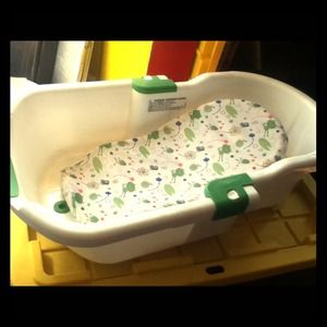 Baby bath tub & mesh