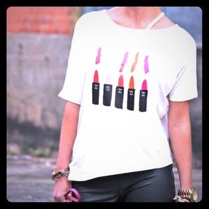 Lipstick Chanel Tee