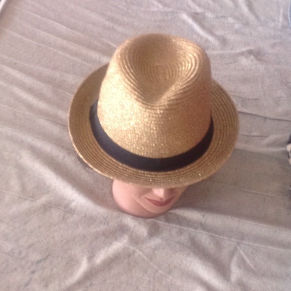 Hat bundle - Picture 2 of 4