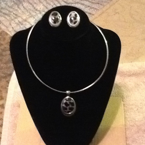 Real stainless steel . animal print necklace set - Picture 1 of 1