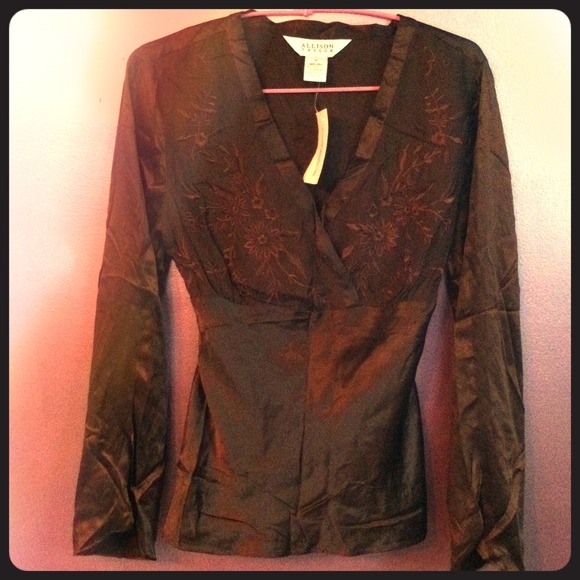 🌹free gift🌹NWT silk top