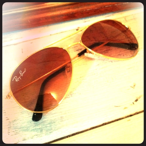 *RESERVED* Ray-Ban Aviator Sunglasses
