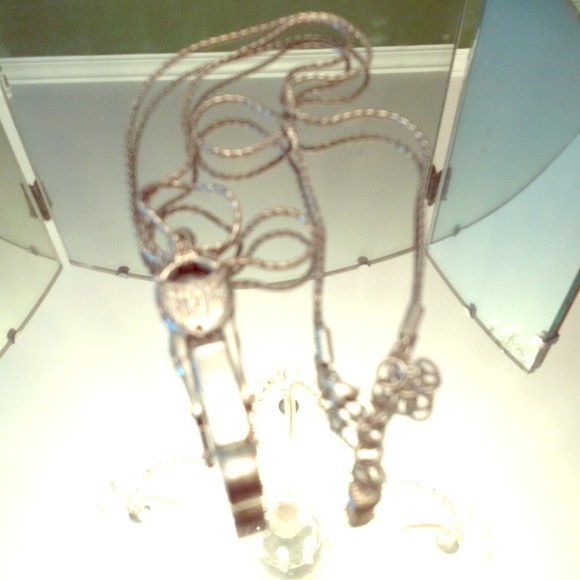 Versatile necklace belly chain with hook for ???