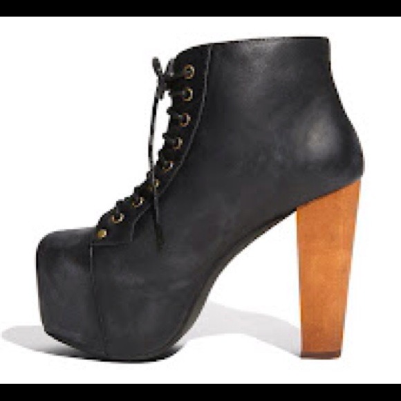 SOLD***Jeffrey Campbell Black Litas like new
